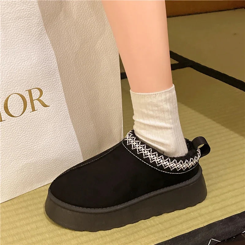 New Snow Boots Women Chelsea Ankle Winter Cotton Shoes Brand Fur Short Warm Comfortable Slipper Platform Shoes Flip Flops Botas