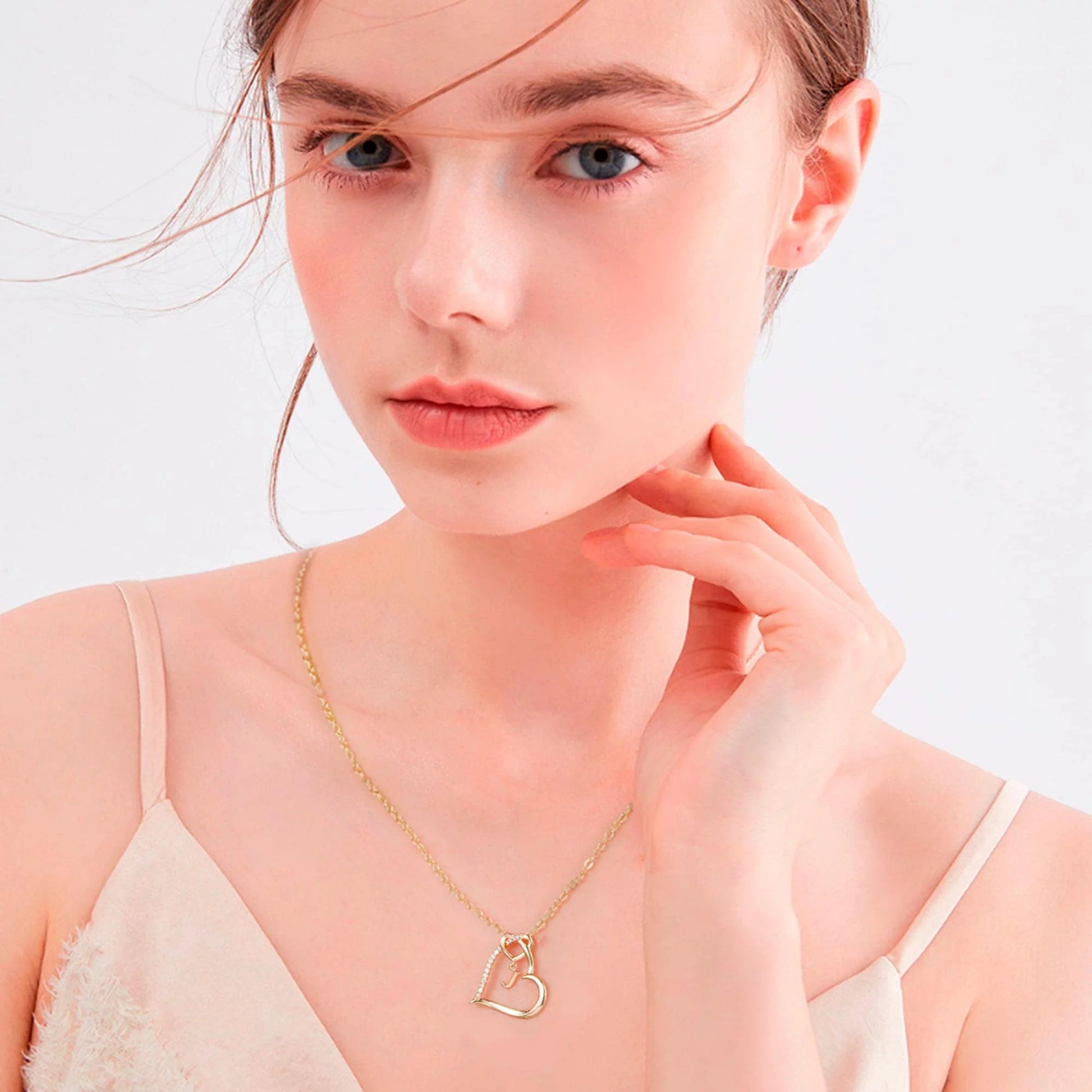 Heart Initial Necklaces for Women 14K Gold Plated Heart Initial Necklaces Dainty Letter Initial Pendant Necklace for Women